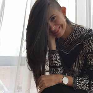 Meet your Posher, Lola